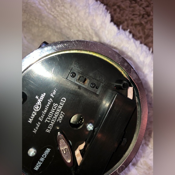 Things Remembered, snow globe, see video, wind up  display 2007 - Picture 6 of 6